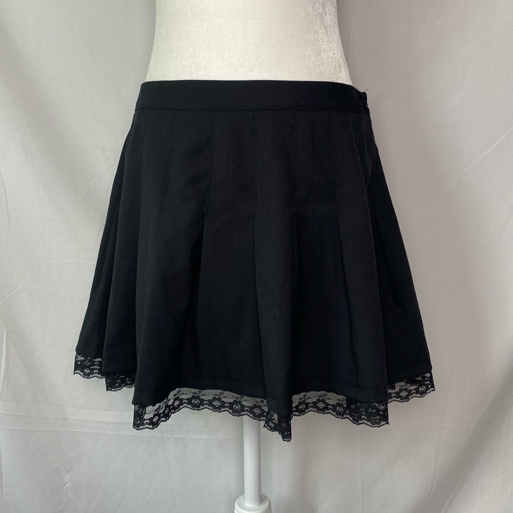 urban outfitters pleated skirt